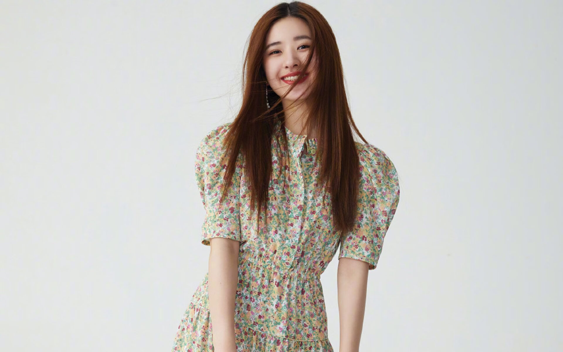 伯恩利遭遇主场失利,球队连续三场未能取胜,战绩受到质疑,伯恩利历史战绩